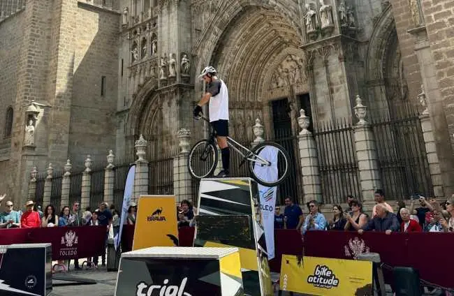 Exhibición bicicletas