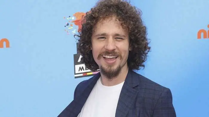 Luisito Comunica