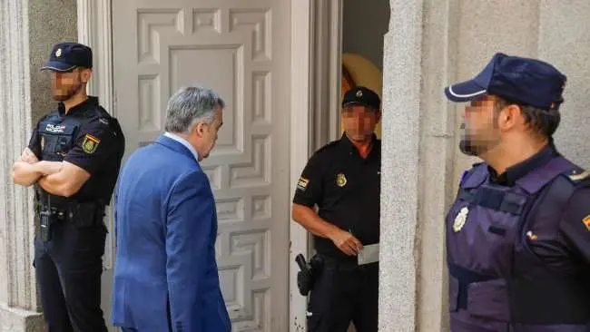Santos Cerdán