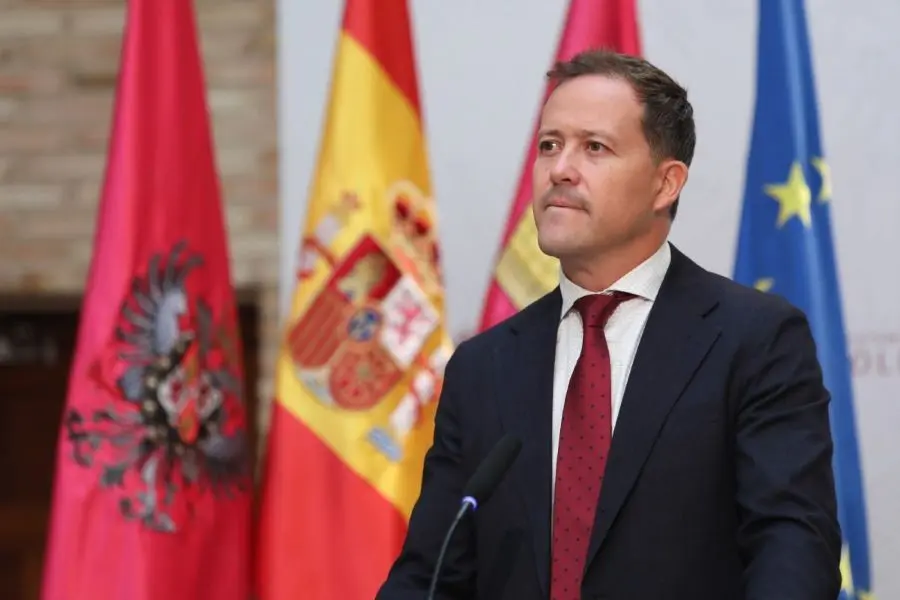 comparecencia-carlos-velazquez-2.03-10-25-1200x800