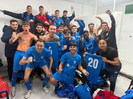 Los chicos del Benque celebrando la victoria