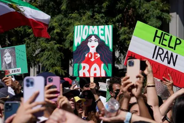 Protestas en Ir&aacute;n