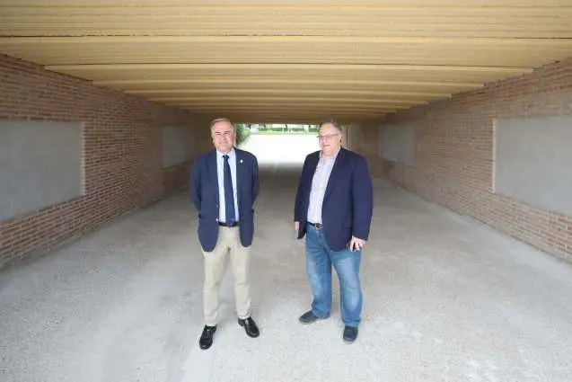 El-alcalde-de-Talavera-Jose-Julian-Gregorio-visita-las-mejoras-de-la-502-concejal-Urbanismo-Benedicto-Garcia-scaled