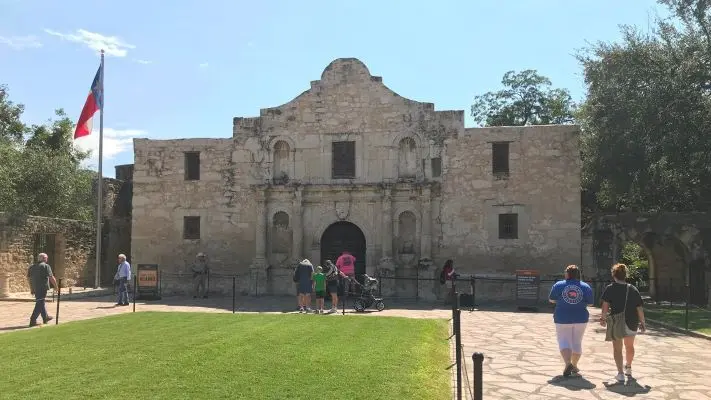 Misión San Antonio de Valero. El Álamo