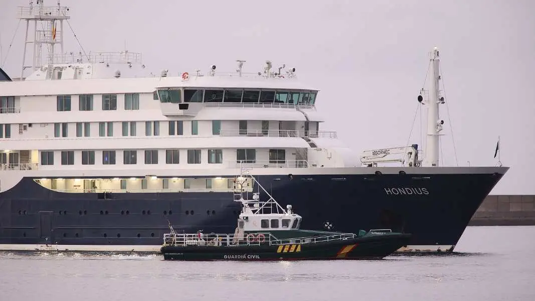 Llega del crucero con el Hantavirus a Tenerife