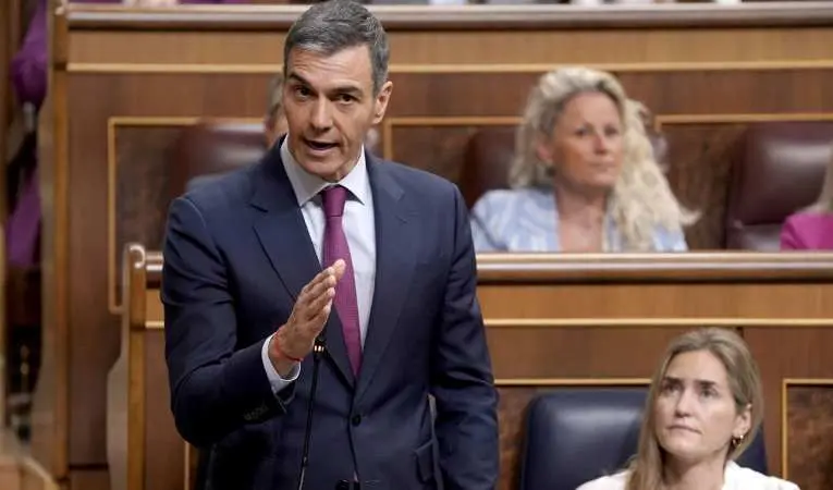 Apoyo de S&aacute;nchez a Zapatero
