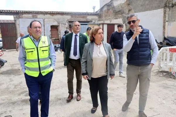 gregorio-visita-canonigos-con-cedillo-1536x1023