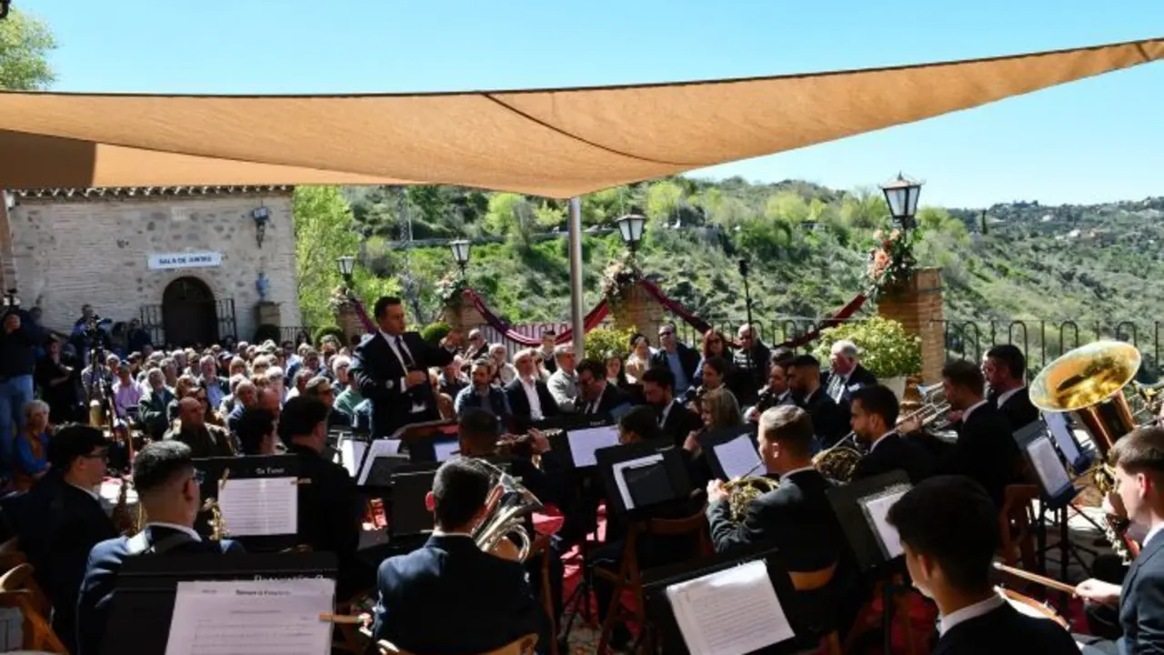 concierto-banda-villaseca-en-la-ermita-del-valle-de-toledo