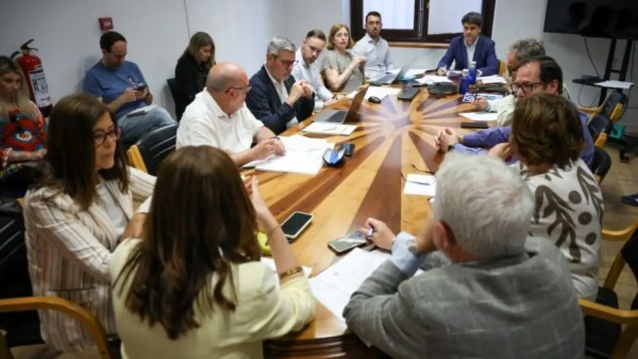 Comisi&oacute;n de hacienda