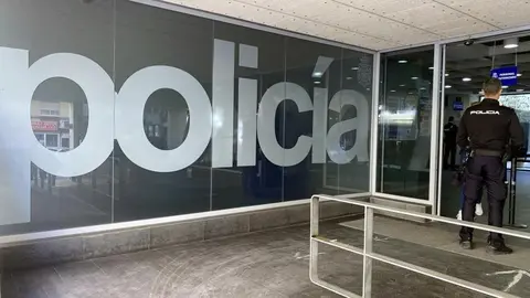 Policía en el Polígono