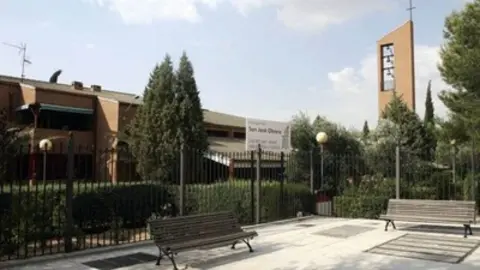 Frontal Parroquia San José Obrero. Polígono