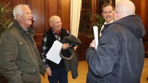 Reunión del alcalde con AAVV Santa Teresa