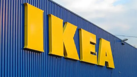 Fachada de una tienda Ikea