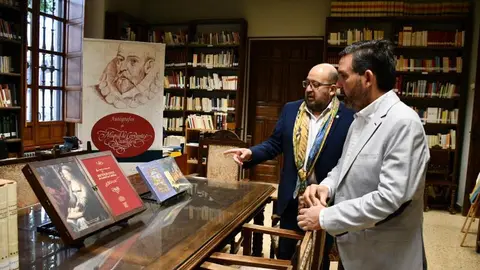Joaquin Romera y Tomas Arribas inagurando las exposiciones