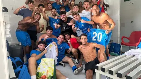 Los chicos celebrando la victoria