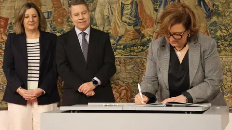 Cedillo en la firma del plan activo de empleo