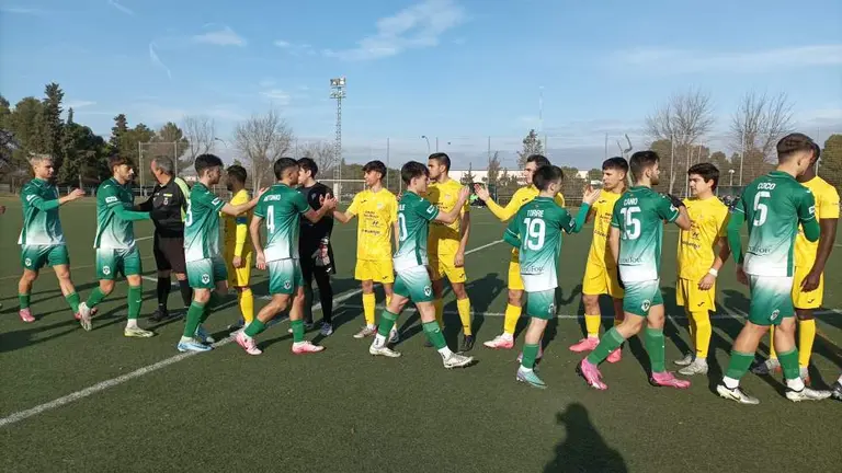 Saludo entre equipos