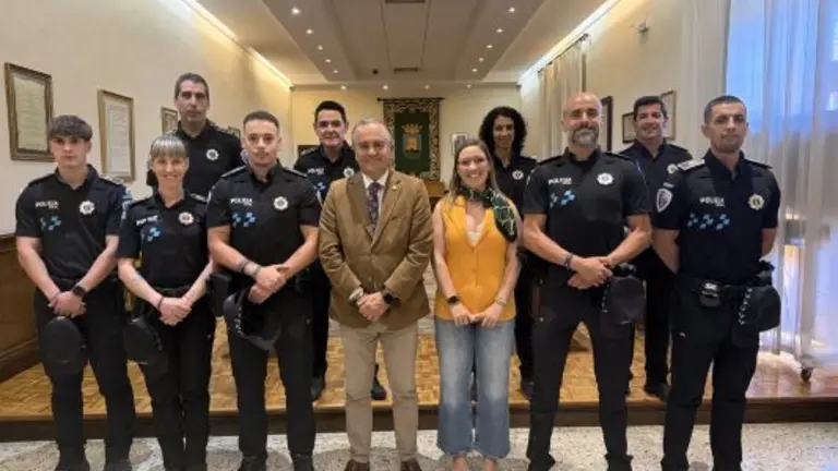 Polic&iacute;a
