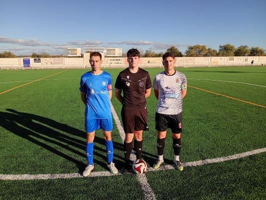 Capitanes y árbitro