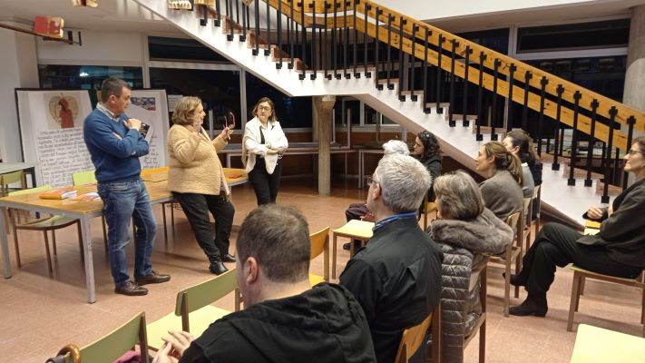 Pilar Gamero presentando su libro