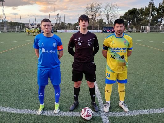 Capitanes y árbitro